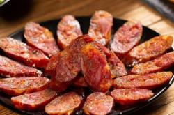 The method of making homemade spicy sausage