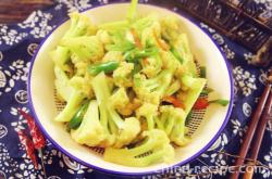 The recipe for home cooked stir fried cauliflower