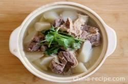 The recipe for beef brisket and radish soup