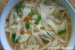 The recipe for sparrow tongue noodles