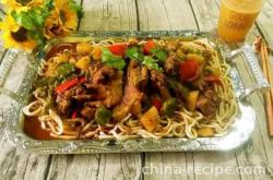 The recipe for Xinjiang large plate chicken