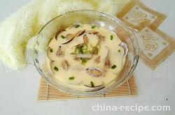The method of steaming eggs with clams