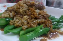 The method of making golden mushroom beef rolls