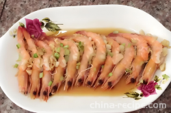 Method of making garlic shrimp with open back