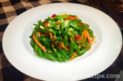 The recipe for stir frying shredded adzuki beans