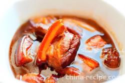 Practice of Braised pork belly with Rock Sugar