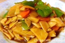 The recipe for oyster sauce and chicken leg mushrooms