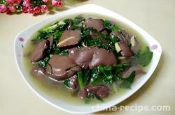 The method of stir frying pork blood with chives