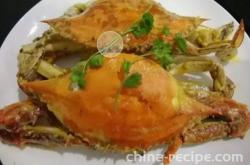 The method of baking crab with egg yolk