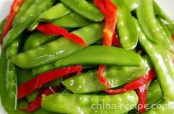 Method for stir frying Dutch beans