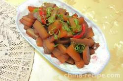 The method of braised radish