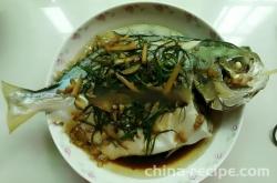 The method of steaming pomfret