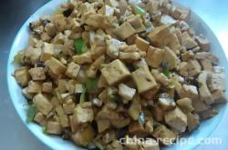 The recipe for shiitake mushroom tofu