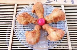 The recipe for fragrant and tender fried chicken legs