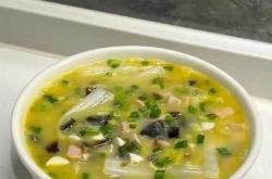 The recipe for making chestnut baby bok choy soup
