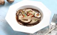 The method of steaming cod with shiitake mushrooms