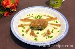 The method of steaming crabs with eggs