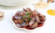 The method of stir frying clams with red lees