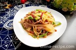 The method of stir frying beef with shredded radish
