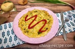 The recipe for making intricate egg and potato shred cakes
