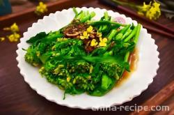 Method of making oyster sauce, garlic paste, field rapeseed flowers