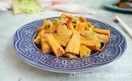 Stir fried Pork with Spicy Rolls of dried bean milk creams