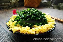 The recipe for making shredded Chinese toon eggs