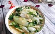 The method of stir frying sea rice with fast vegetables