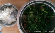 The method of stir frying dried oysters with chives