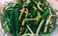 Stir fried dried tofu with leek flower