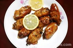 The recipe for honey chicken wings