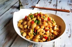 The method of stir frying sesame food
