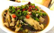 The recipe for making Tengjiao Koushui chicken wings