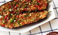 The method of grilling eggplant with minced garlic
