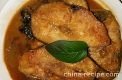 The recipe for braised mackerel fillet