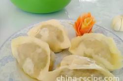 Steamed dumplings Stuffed with Spare Ribs and pickled Chinese cabbage