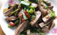 The method of stir frying tender pork liver