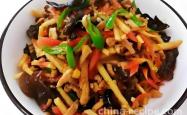 The method of making fish flavored chicken shreds