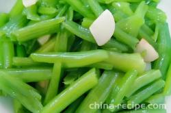 The method of stir frying pumpkin vine