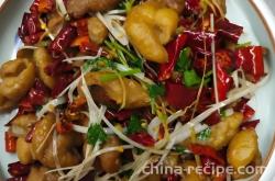 The method of dry stir frying spicy sausage