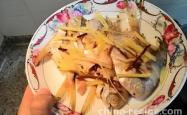 The recipe for frying white pomfret