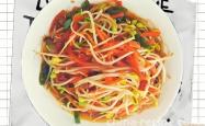 The method of stir frying carrot sprouts with preserved meat