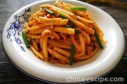 The method of making homemade pickled bamboo shoots