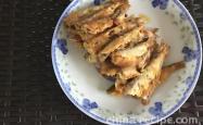 The method of dry frying river fish