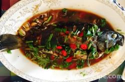 The method of cooking blackhead fish at home