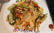 The method of stir frying eggs with celery
