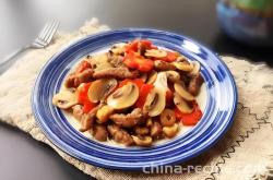 The recipe for stir frying mushrooms with black pepper steak