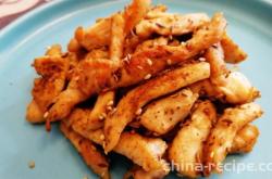 The recipe for cumin chicken breast meat