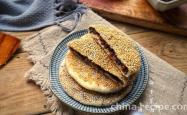 Practice of Meigan cai and meat Shaobing (Baked cake in griddle)