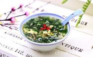 The method of making shepherd's purse, shrimp skin, and egg soup for health and nutrition